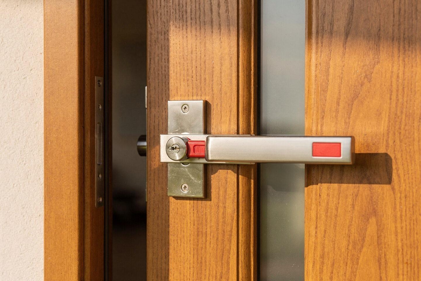Einbruchschutz – Hausrat Versicherung, Privathaftpflichtversicherung, Wohngebäudeversicherung – Waldenburger Versicherung AG